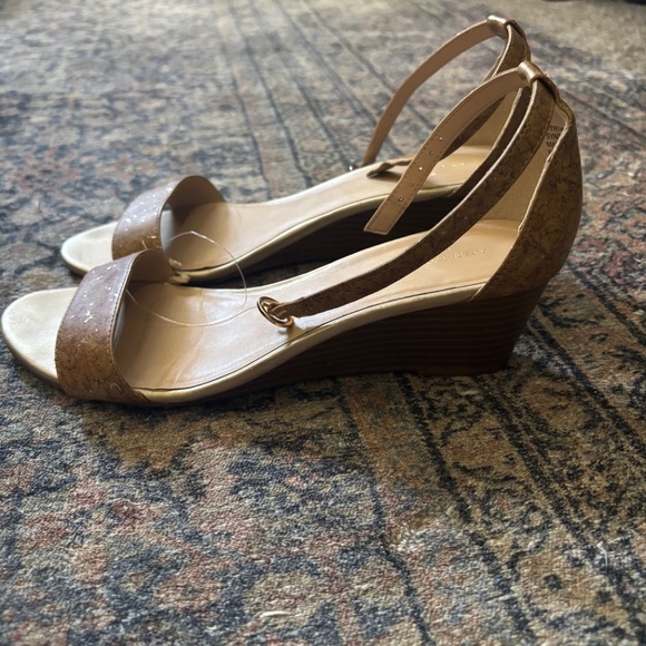 Ann Taylor Factory Sandals - Picture 5 of 6